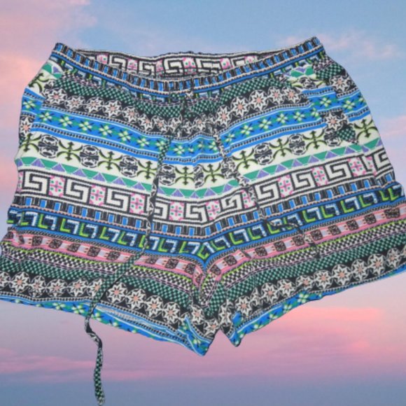 Colorful Aztec Shorts with Pockets - Picture 2 of 10